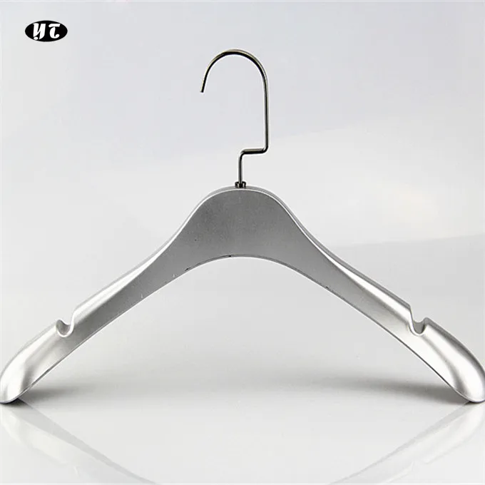 YT Customized Color Shinny Electroplated Plastic Dress Coat Thick Hanger With Silver Hook For Clothing Store