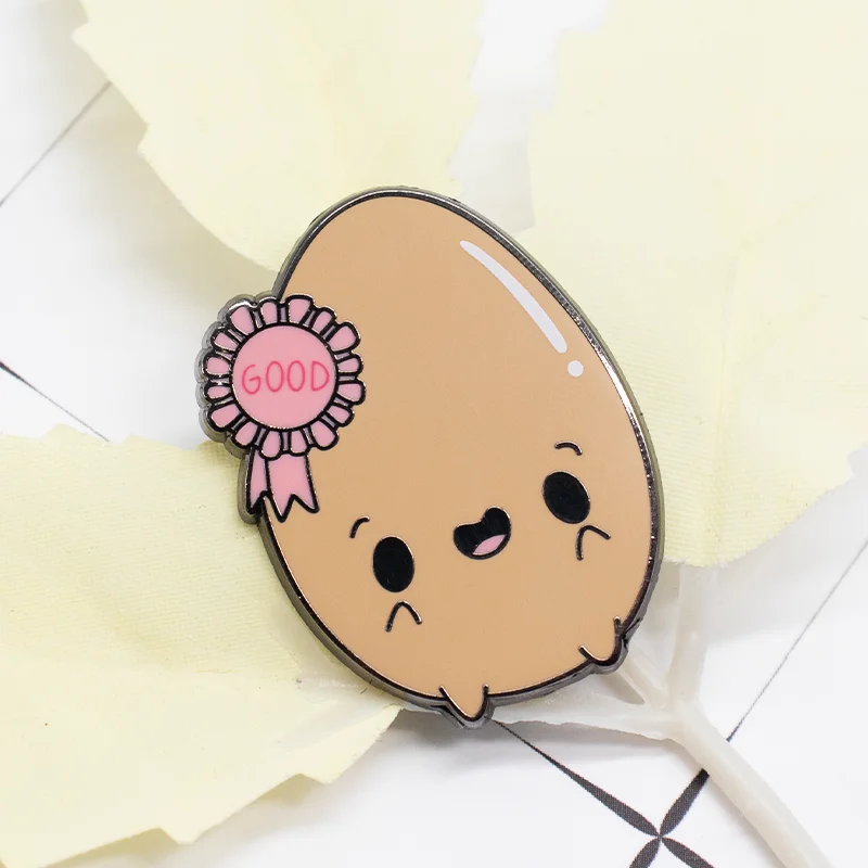 Hot Selling Custom Cute Logo Plating Metal Badge Custom Lapel Pin Hard Enamel Pin With Chain