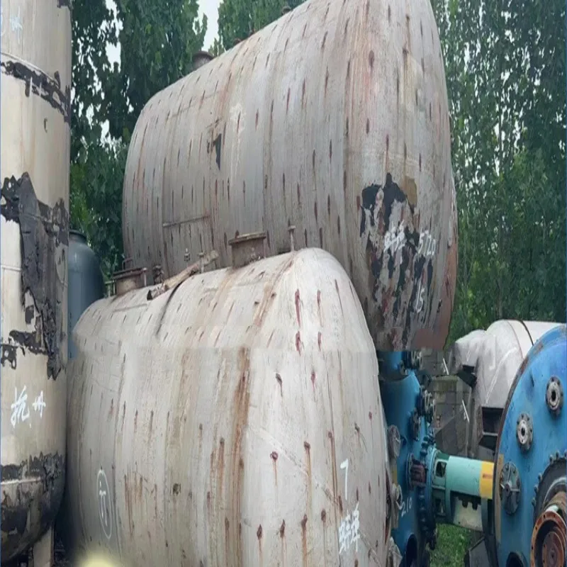Vertical single-layer horizontal storage tank for conical alcohol precipitation of raw water