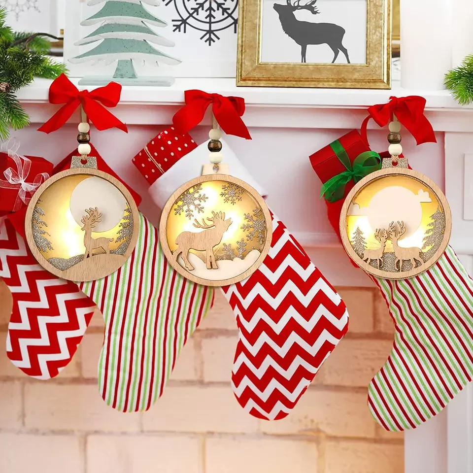 Christmas Hanging Wooden Hollow Fretwork Ornaments round UV Printed Wood Carving Gift Tags and Pendant Circle Laser Cutting