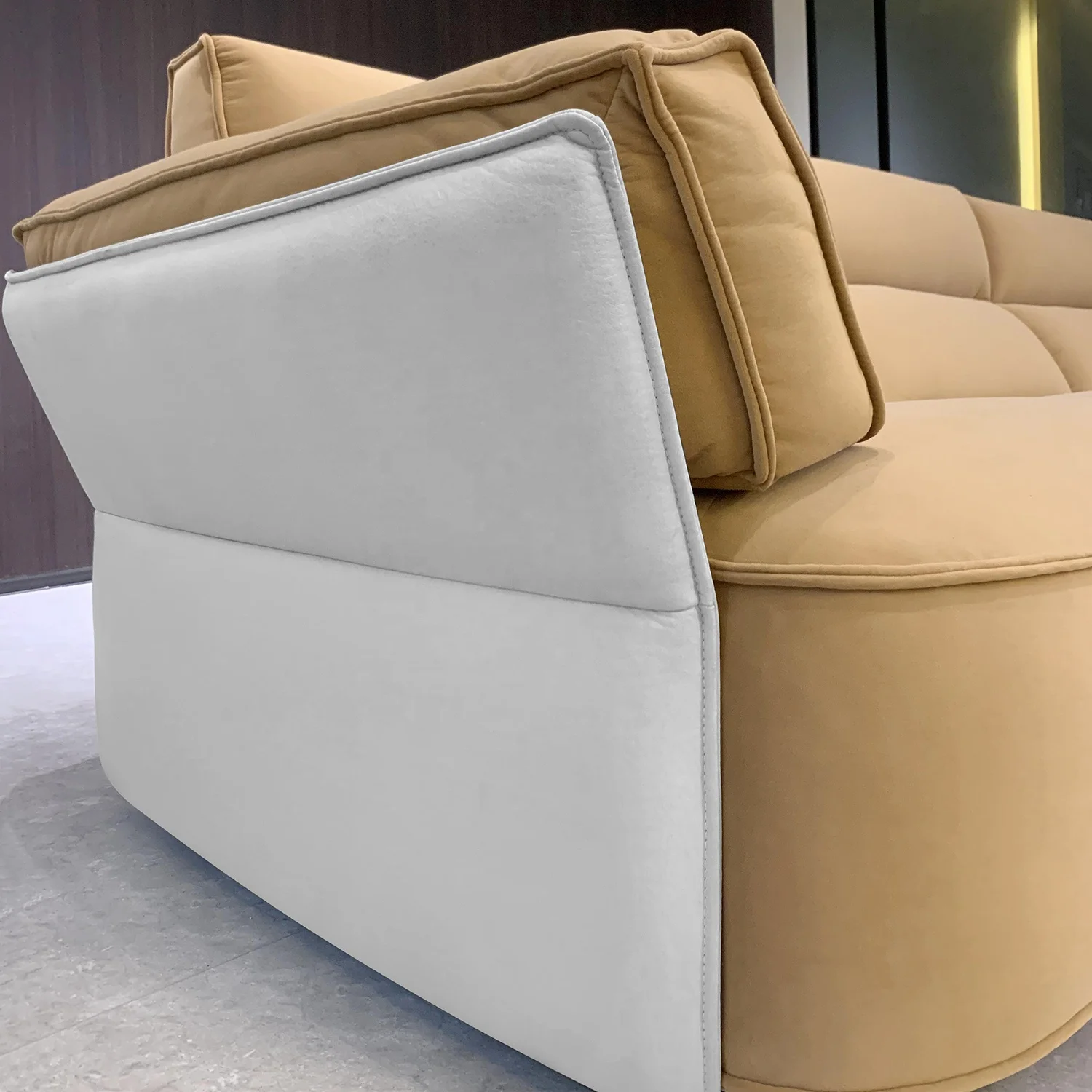 Modern Lounge Fancy Sectional Living Room Sets Sofa High-density Fabric Solid Wood Frame Sofa Home Furniture