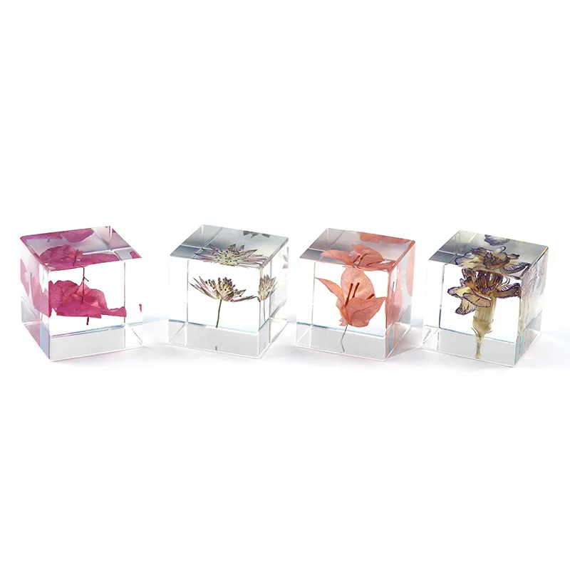 SmallOrders J06 Cube transparent crystal built-in dried flower desk decoration creative acrylic crafts paperweight craft
