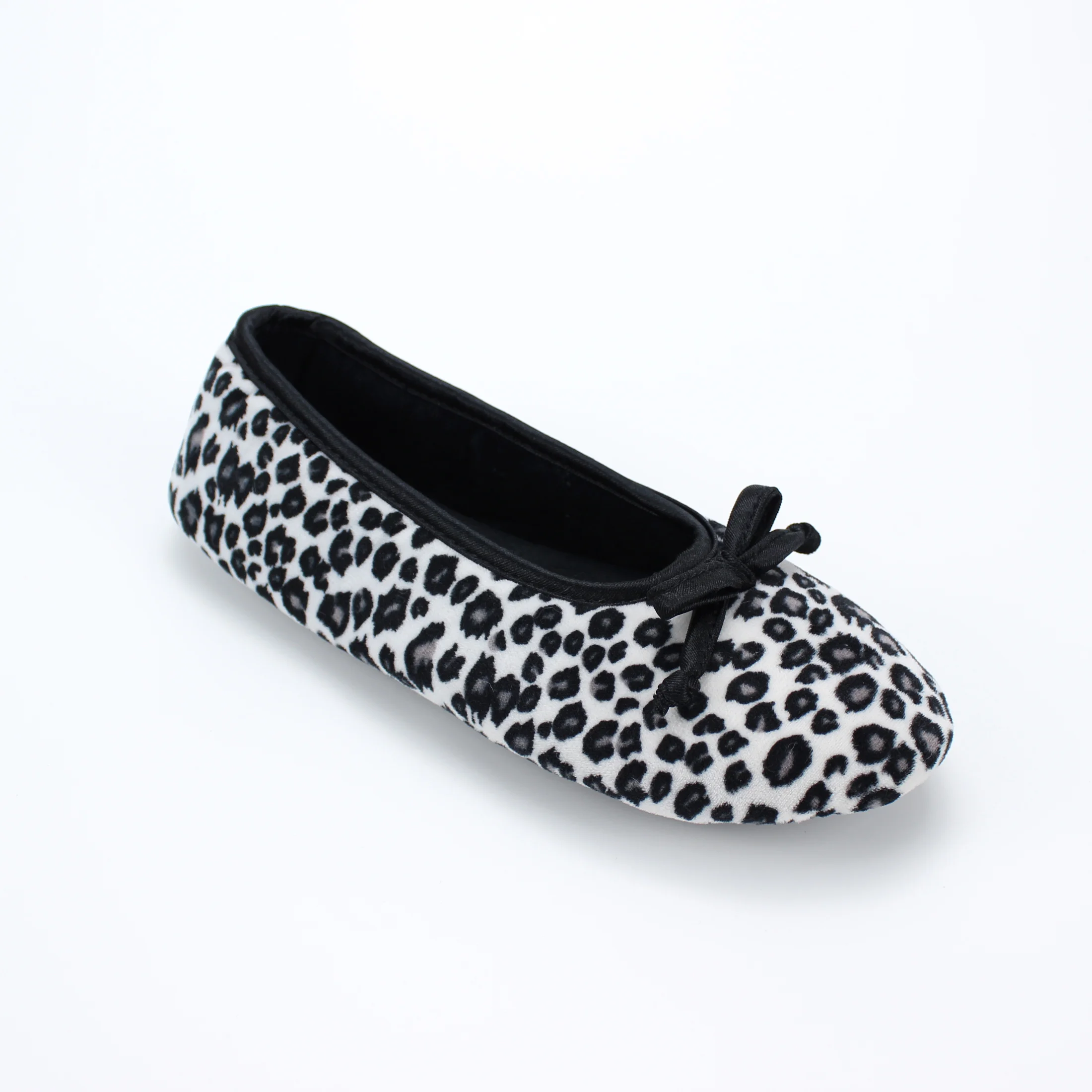 
Animal design upper with black bowknot and soft plush lining indoor slipper ballerina 