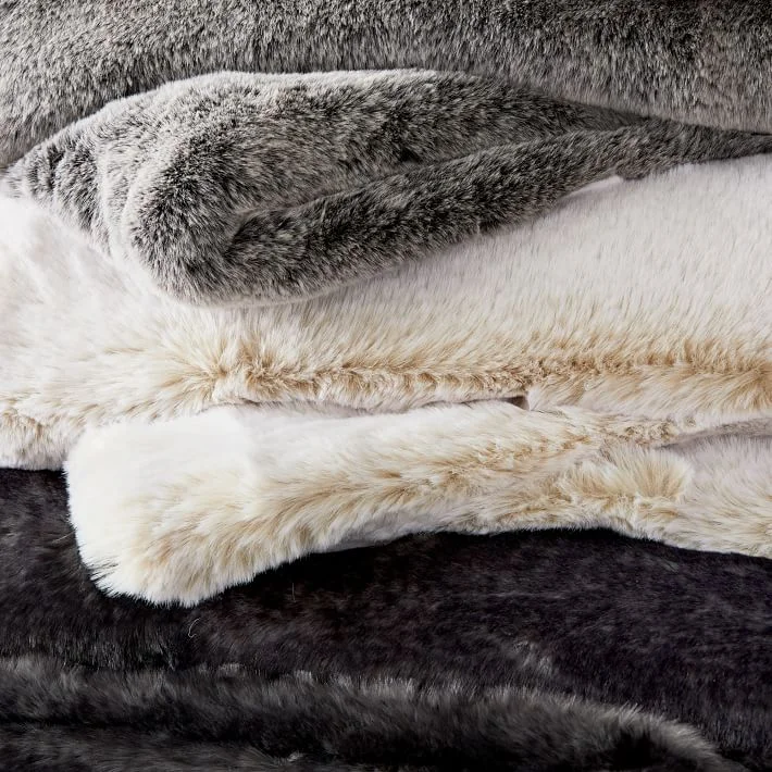 Luxury Faux Fur Oversized Throw Blanket with Plush Velvet Reverse