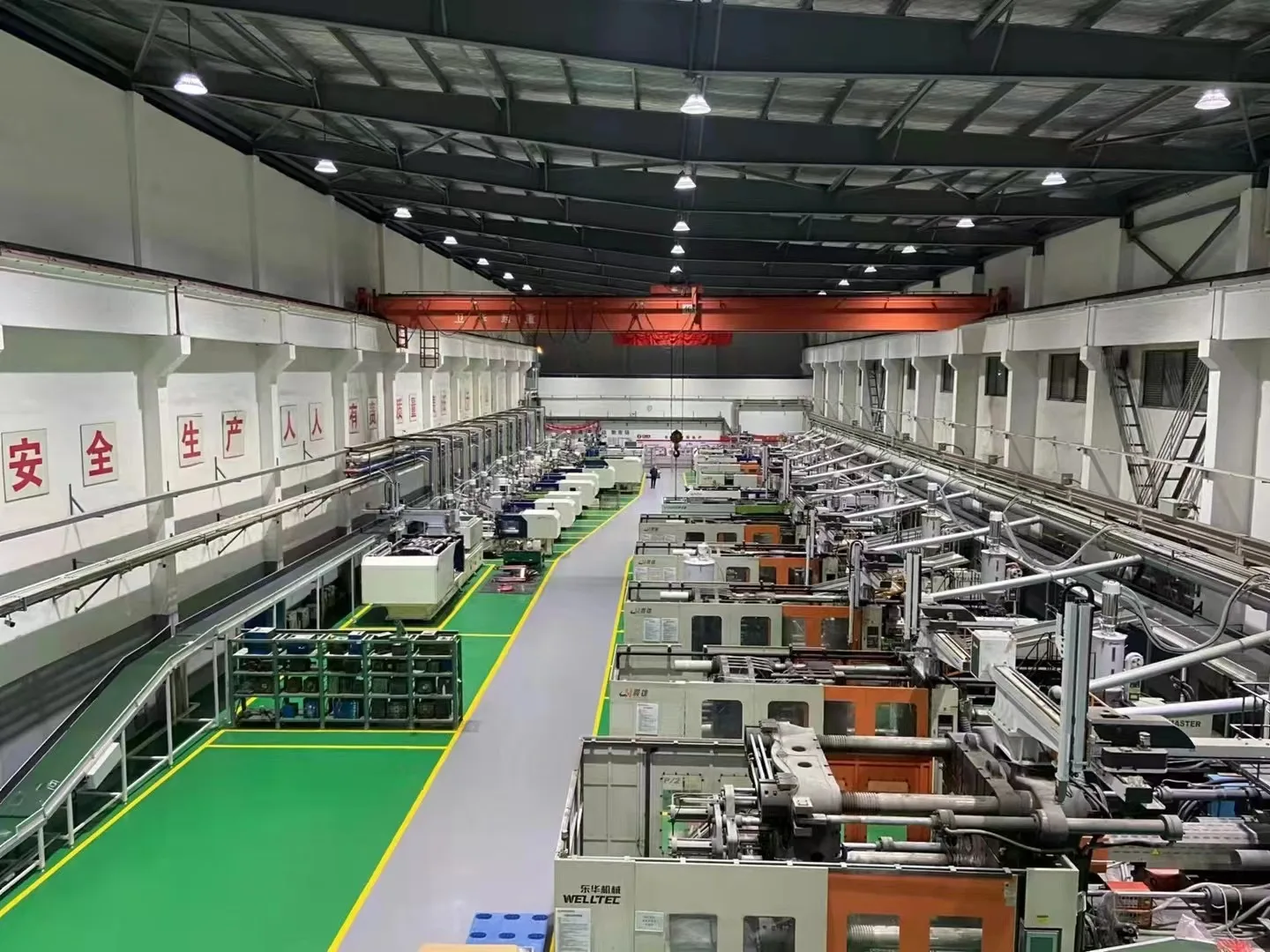  Jiangxi ECO Technology Group Co., Ltd. located in Jiangxi Province, China, is a comprehensive enterprise with product development, production and sales, which specializes in the production of food containers and display systems for global market. Our company is committed to providing high-quality, fashionable and eco-friendly protection personalized display solutions for food enterprises, stores, supermarkets and boutique chains, and synchronously design a good display, the functional supporting containers and the supporting display equipment.