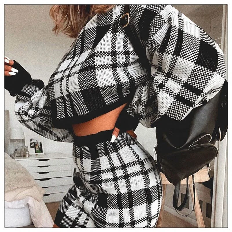 Женское трикотажное платье-свитер средней длины повседневное Короткое шерстяное платье в клетку с длинным рукавом и круглым вырезом Осень-зима 2022