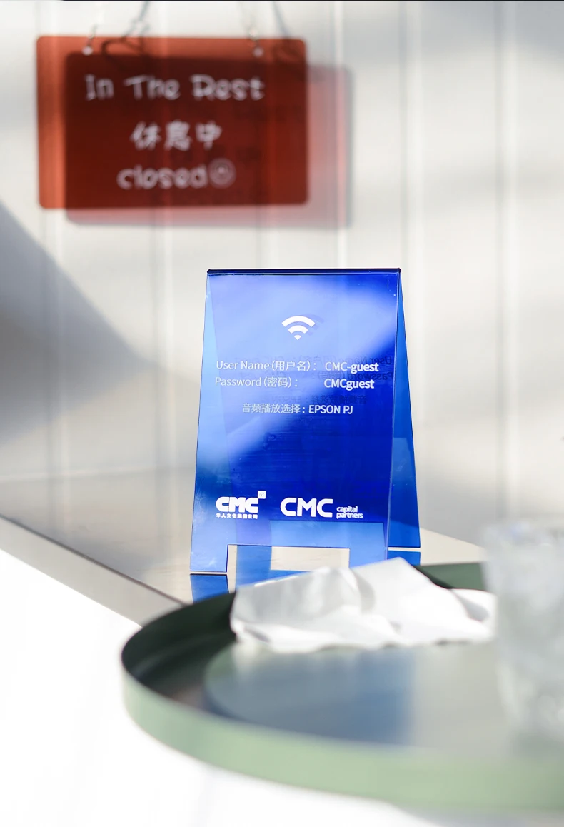 Custom DIY Eco-Friendly Modern Acrylic Tip Table Sign Number Plate Counter Top Advertising Feature for Display Stand Exhibition