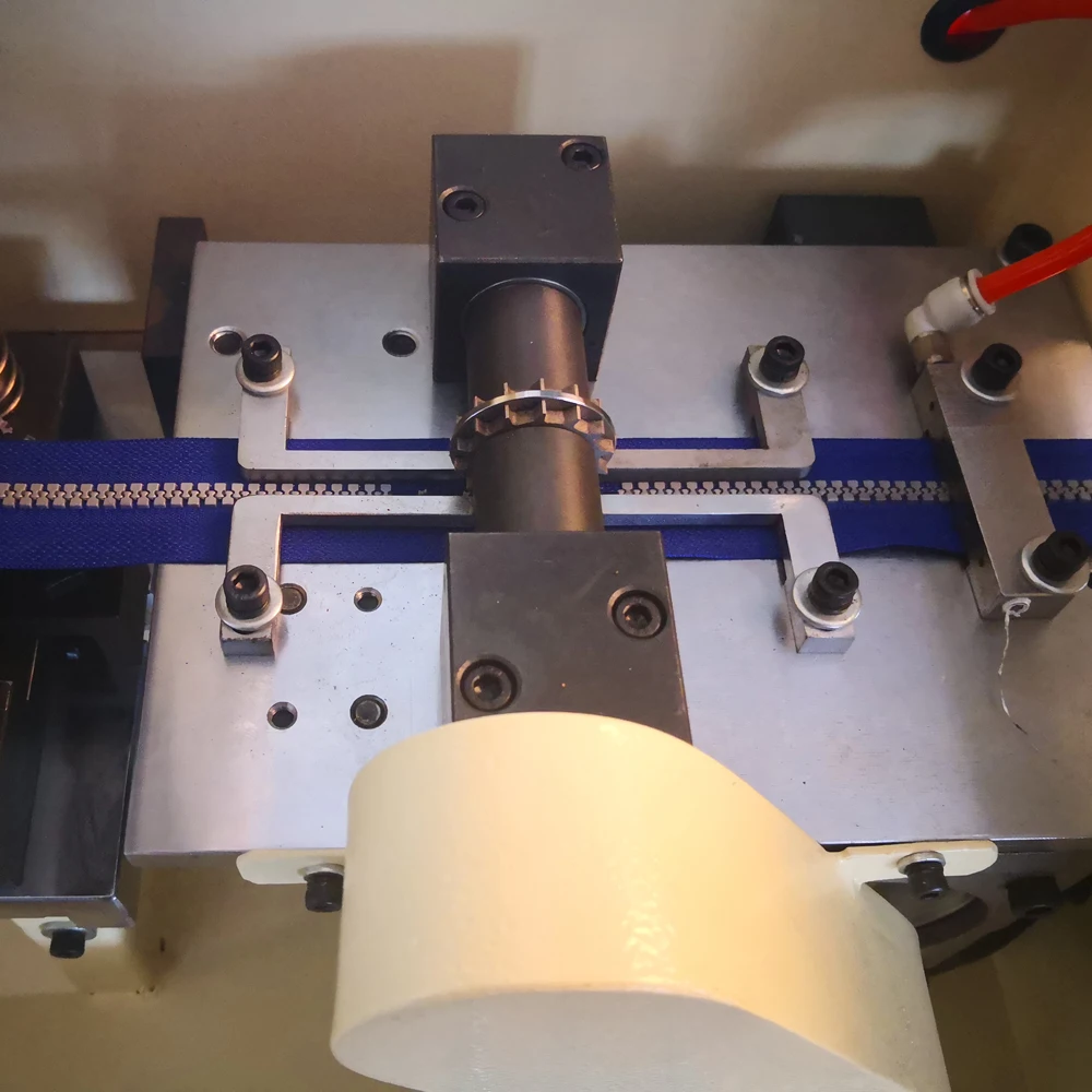 automatic long chain plastic zipper gapping machine zip gapping machine