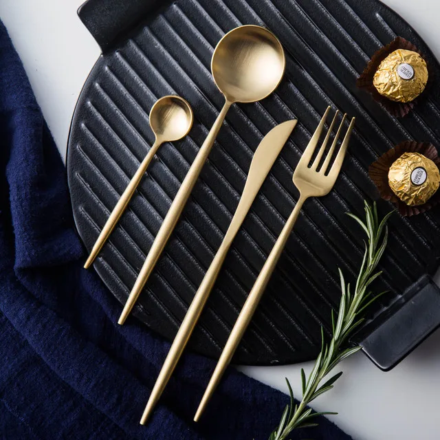 wholesale silverware stainless steel popular gold spoon Restaurant flatware gift set knife fork