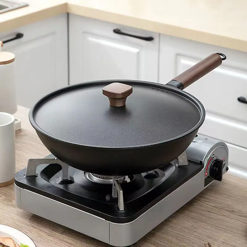 Cast Iron Non Stick Home Use 32cm Wok Pan Induction Wok Duty Durable Fry Pans Kitchen Carbon Steel Household Gas General Purpose