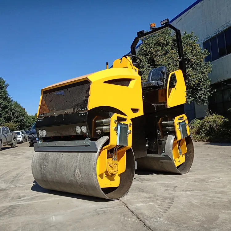 China full hydraulic road roller 4 ton ride on double drum Japan diesel
