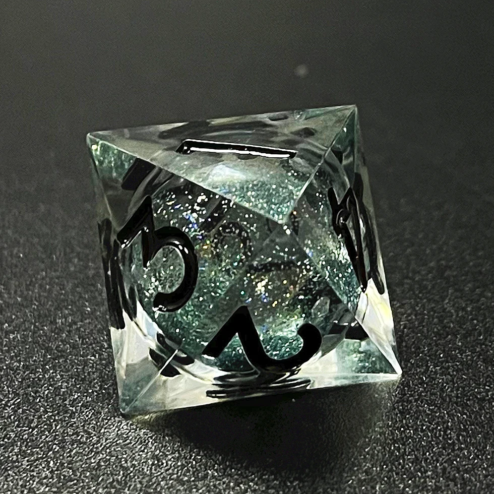 Factory handmade sharp edge liquid core custom dnd dice set for table games