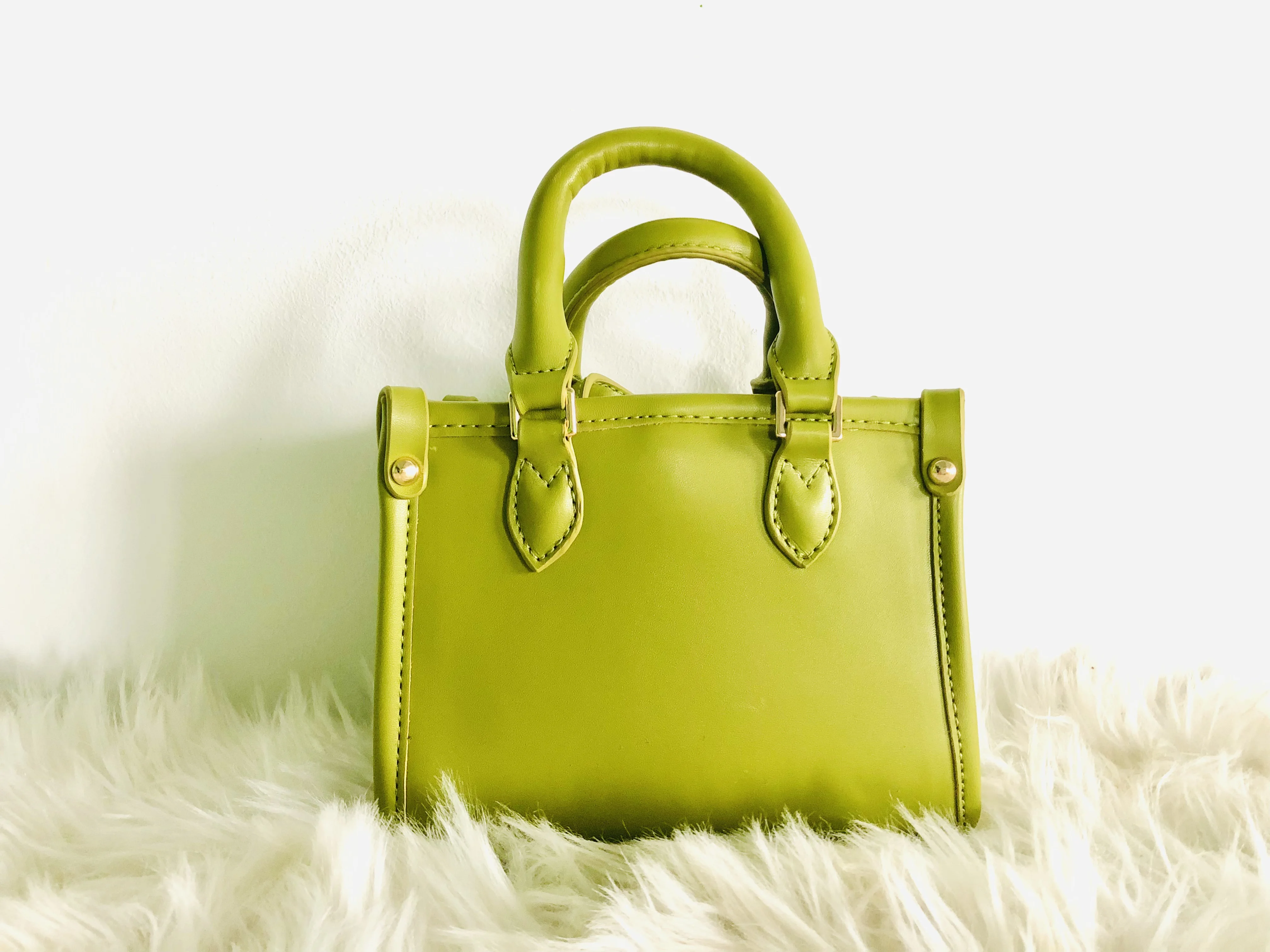 KALANTA OEM Women Sling Tote Bag Fashion Unique Clutch Shoulder Fashion Customized Key Logo Embossed Crossbody Leather Handbags