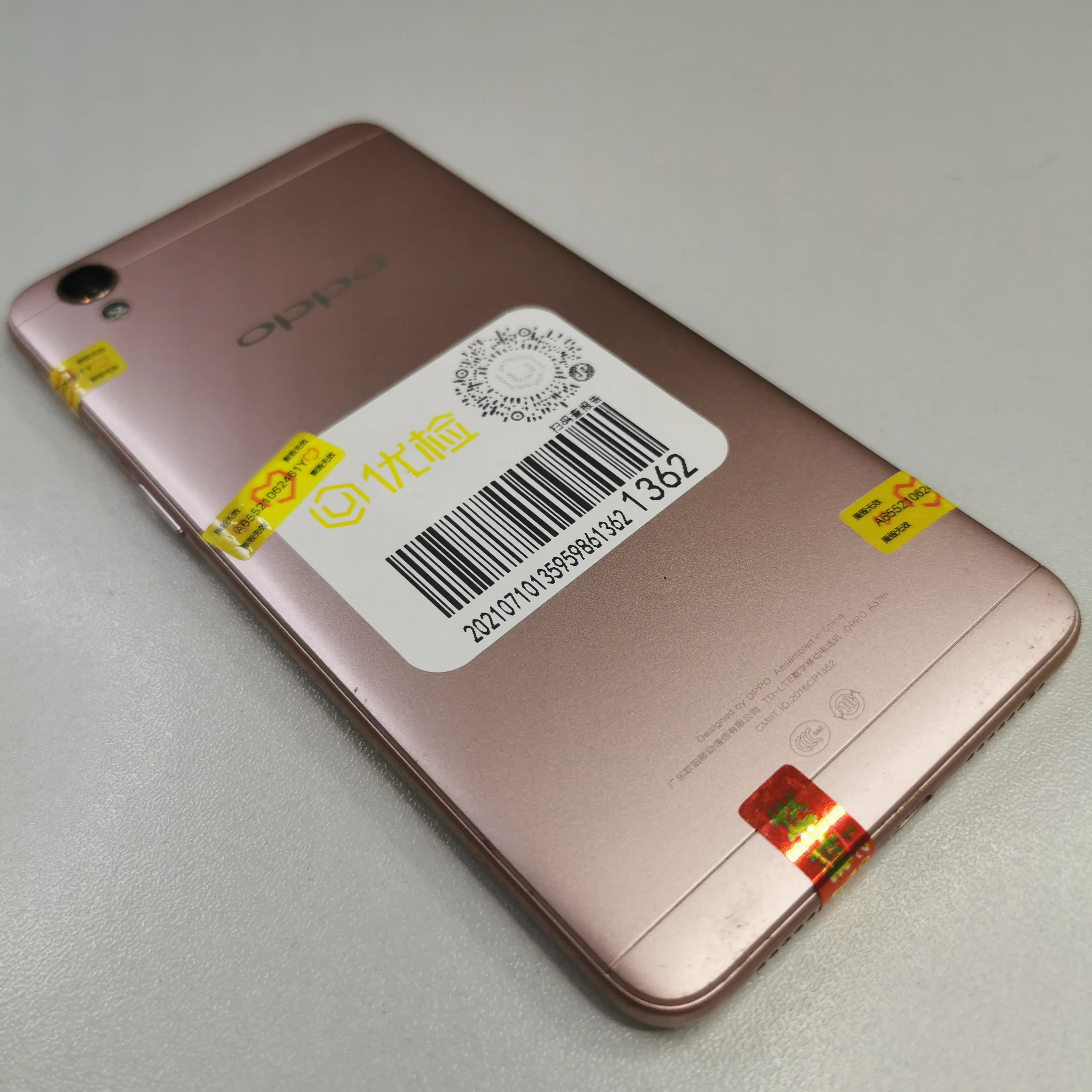 Low price unlocked 2GB+16GB dual SIM global version Android 4G for Oppo A37 original android mobile phones