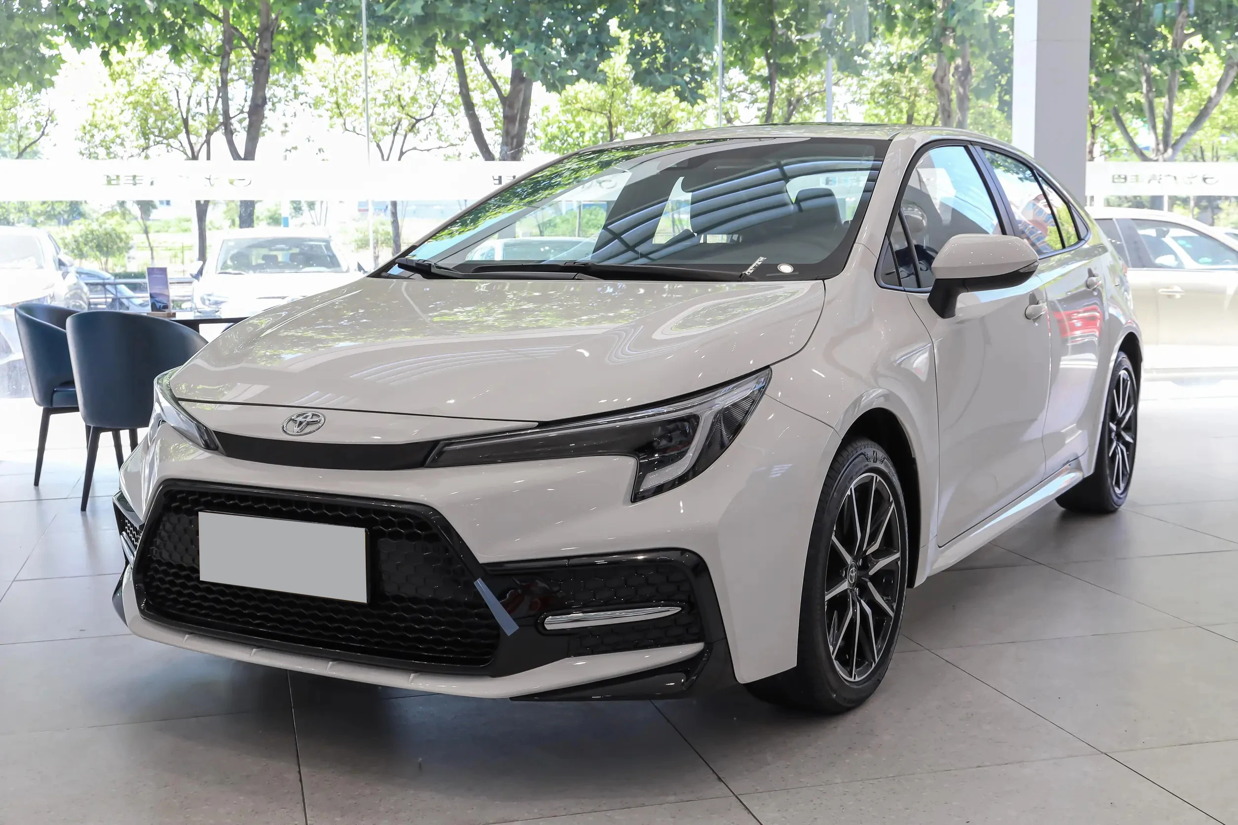 Leiling 185T спортивная версия турбомотор объем 4 л RWD/awd Drive кожаные тканевые сиденья ACC Cruise R16 светлые/темные варианты