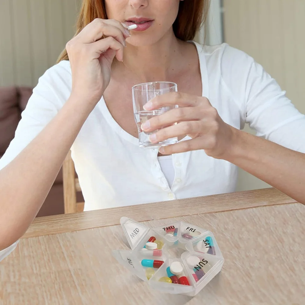 Moisture Proof Pill Box Weekly Small Plastic Pill Organizer for Pills/Vitamin/Fish Oils/Medication