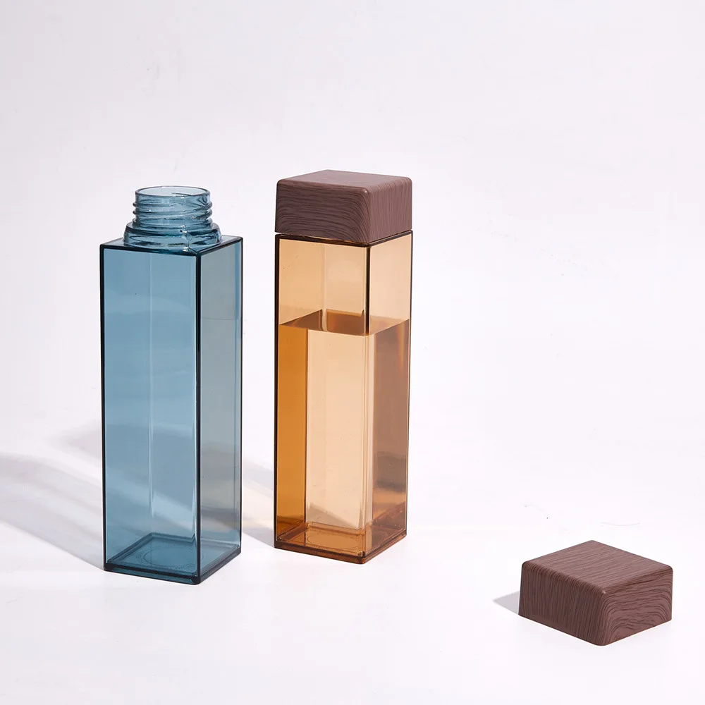 retro transparent square plastic milk cup bottle 500ml wood grain cover vintage square plastic water bottle with wood grain lid