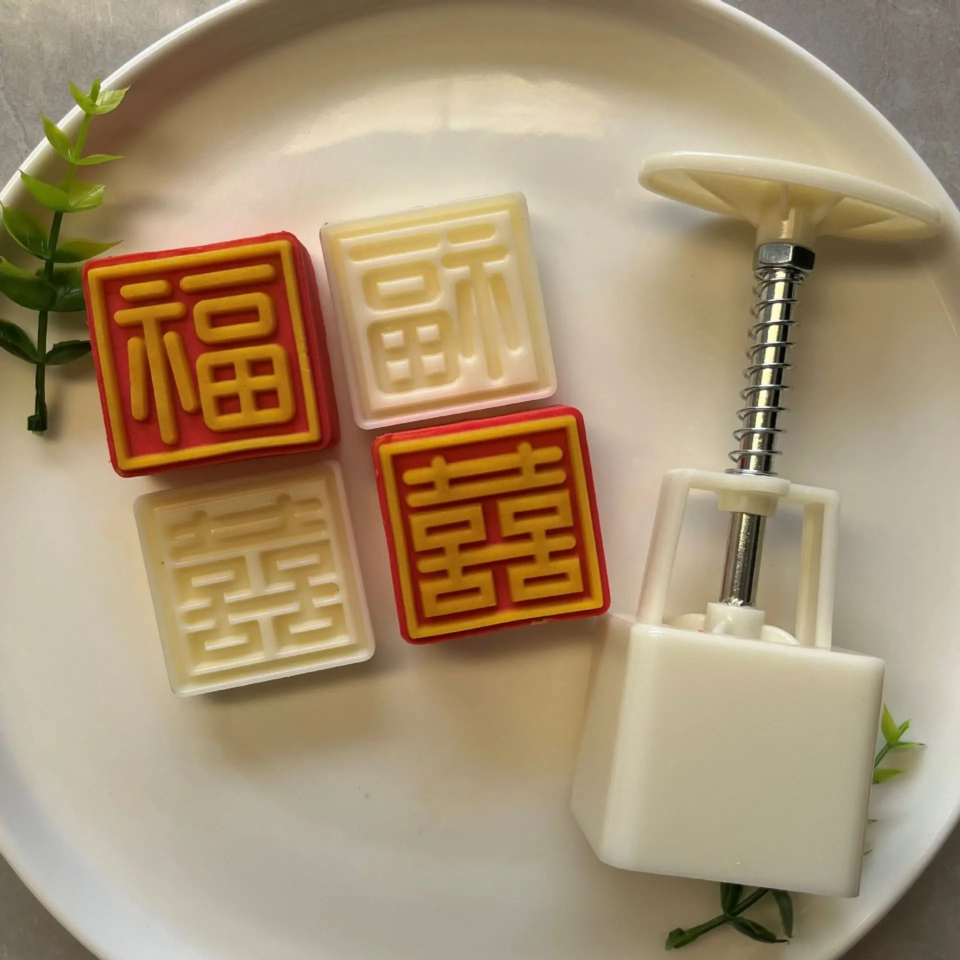F2496 30g50g square edge 3D Chinese character baking hand pressure mooncake mold Candy cake baking mold