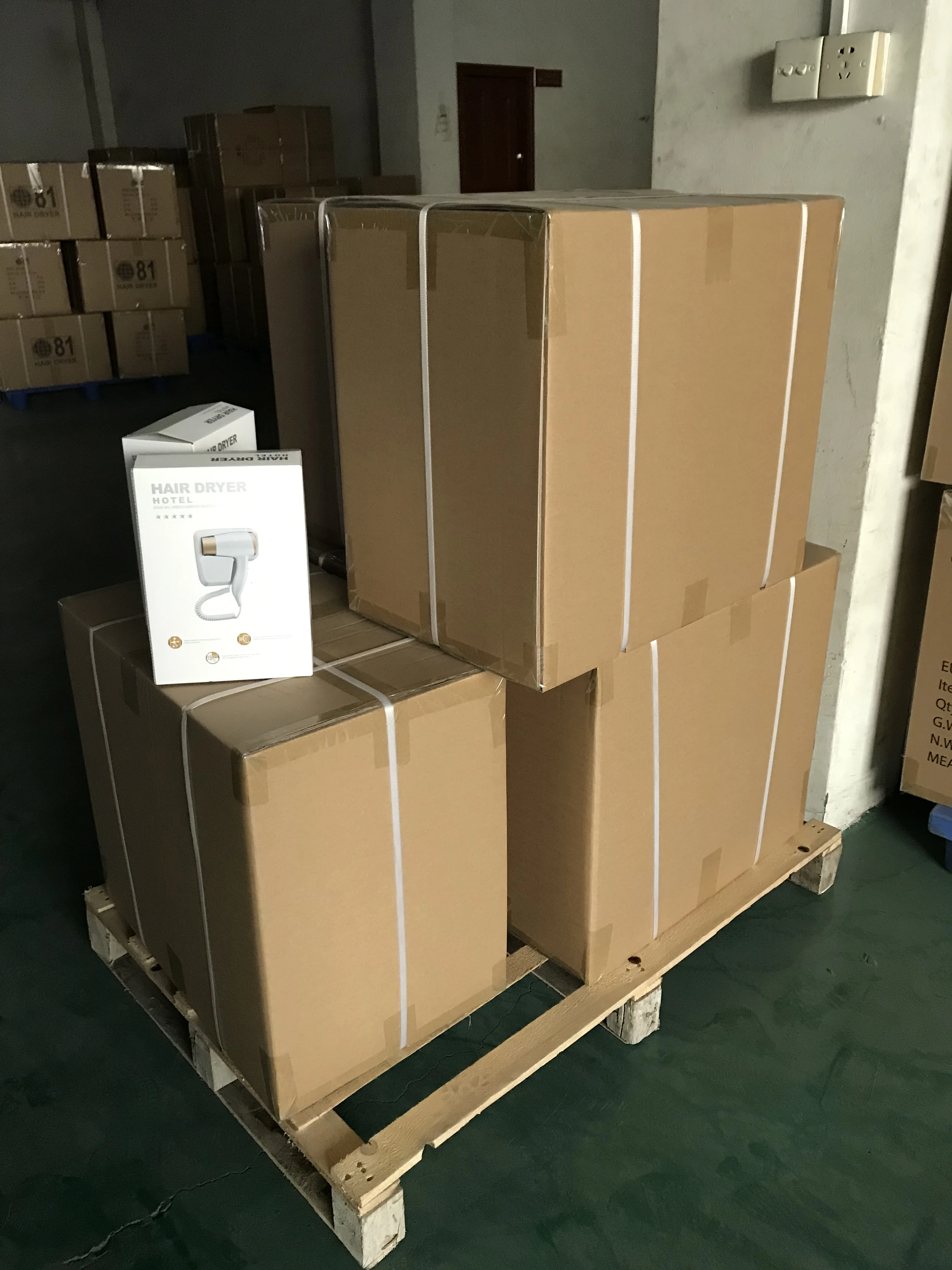 2024 Factory wholesale high-quality electric ABS hotel special wall-mounted electric hair dryer high power