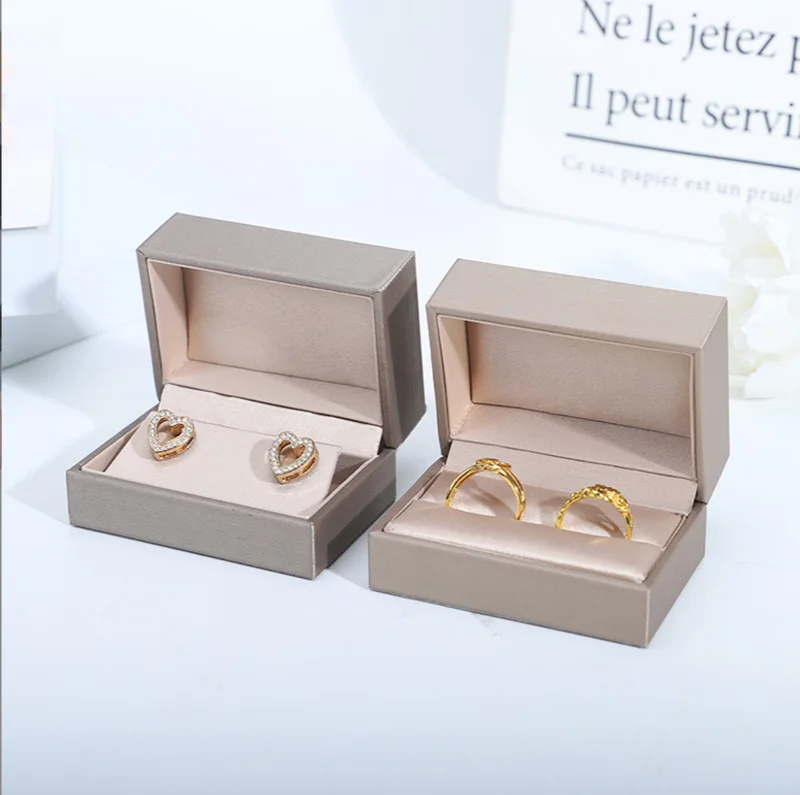 2022  high quality logo customizable pu leather  jewelry box stud earring box