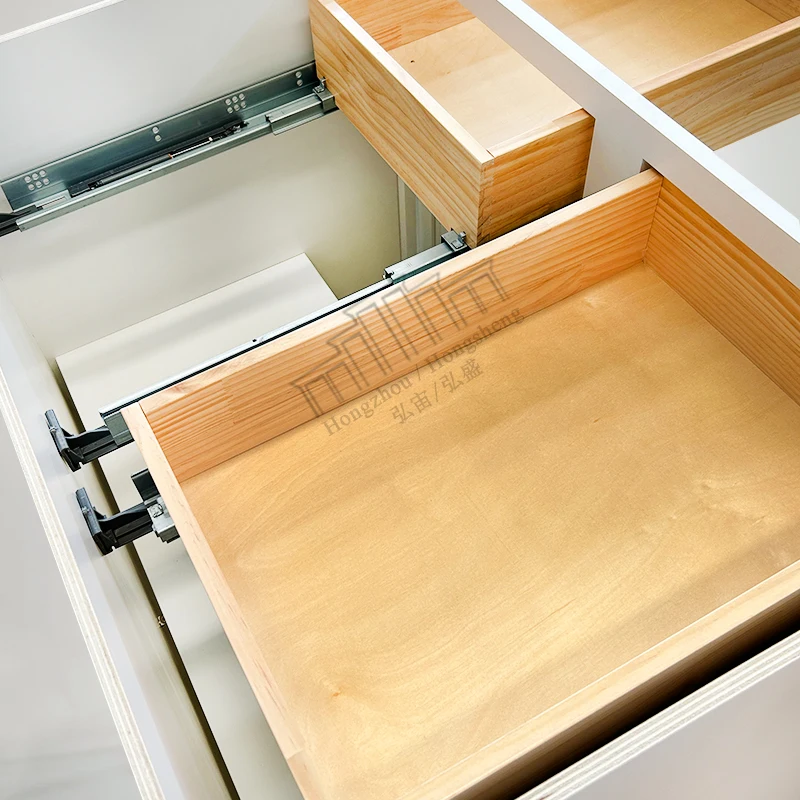 Ready To Ship American Warehouse B33-B36 In Stock RTA Kitchen Cabinets Free Shipping Affordable Solid Wood Cabinets For Remodel