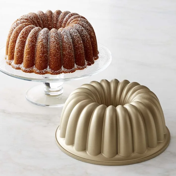 Die cast aluminum  bundt baking pan bakeware shaped cake mould with nonstick coating