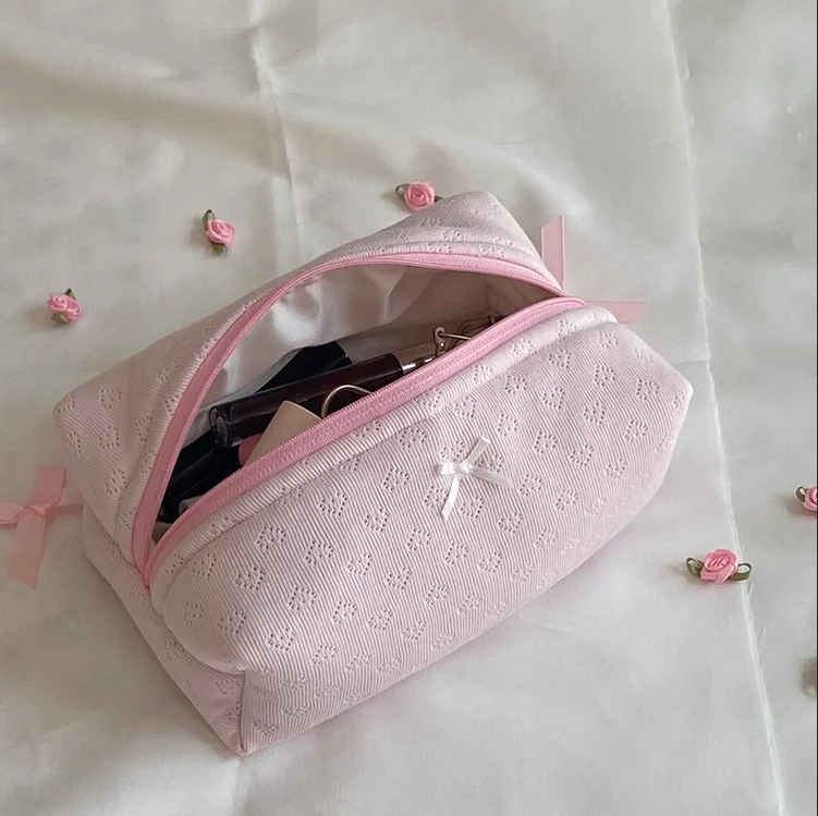 zhejiang flower toiletry price and quality travel beauty makeup brushes with carrying bag gift cosmetic for women wholesale cute
