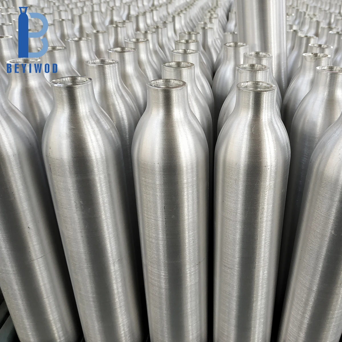 Refillable food Grade soda cylinder  Beverage 425g 0.6l 60L water  co2 bottle  gas cylinders for sale