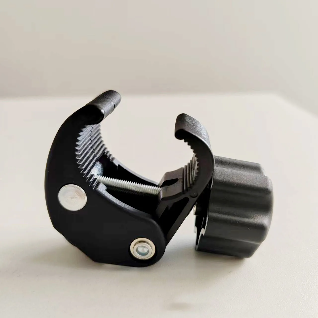 Factory Direct Easily Fixed Mobile Phone Bottle Holder Convenient Baby Stroller  Bicycle Handlebar Mount Clamp