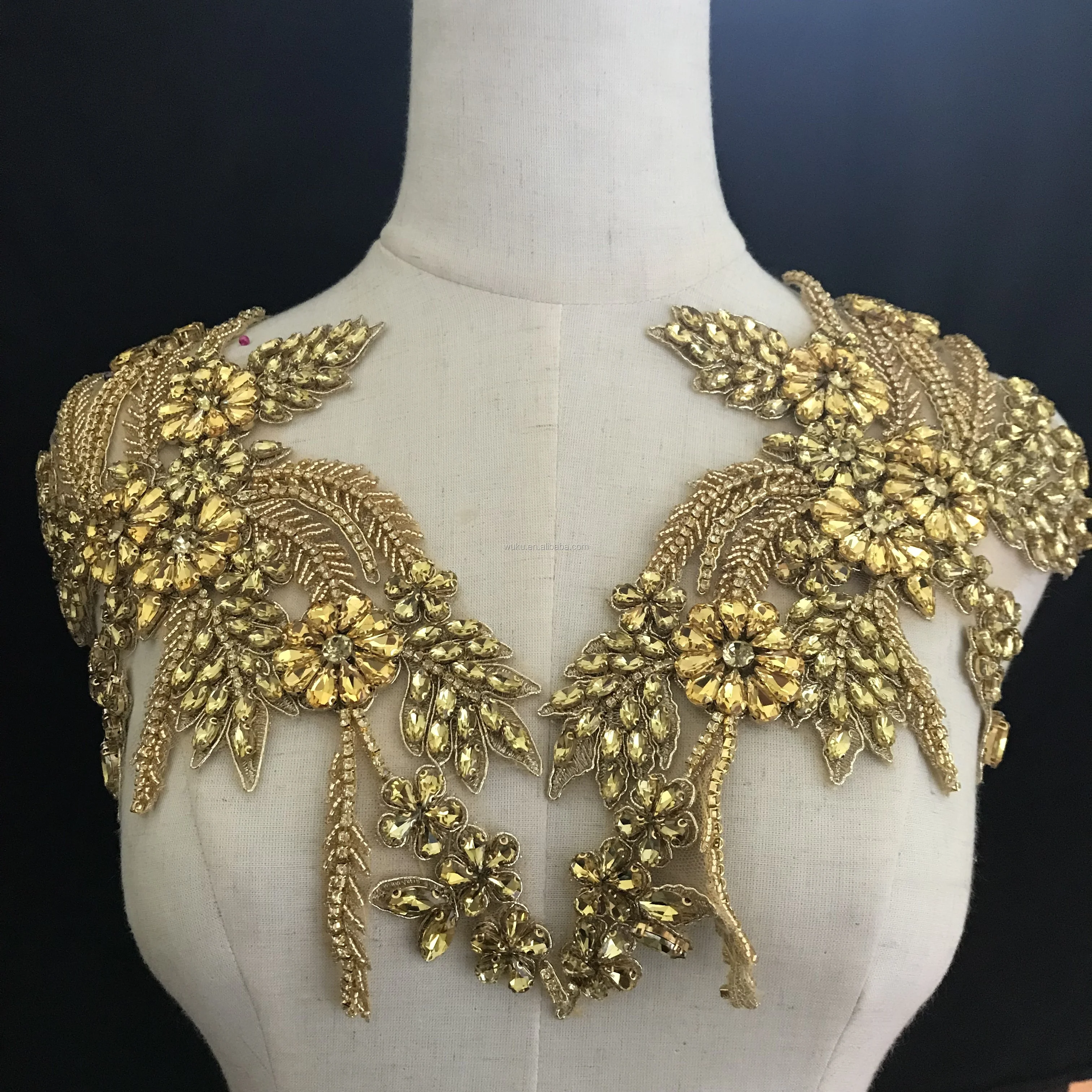 In gold bridal dress back side handmake crystal beads dress decorative patch