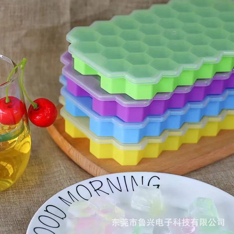 37 Cavities Mini round Silicone Honeycomb Ice Ball Maker with Lids Flexible PP Ice Cream Scoop and Mold Customizable Logo