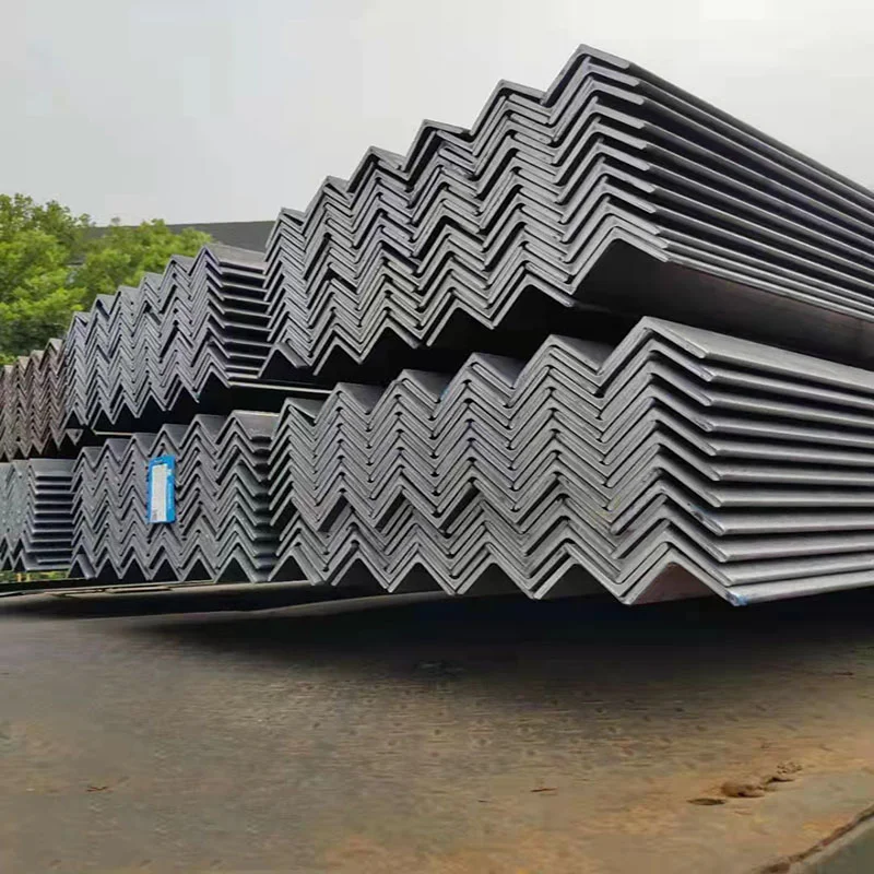 Горячеоцинкованная равная неравная угловая железная стальная Угловая штанга A36 горячекатаная углеродистая