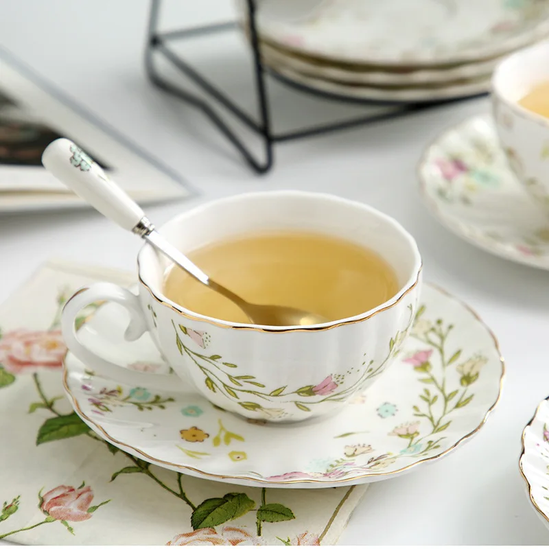 Hot sale 220ml bone china cup and saucer ceramic coffee cup for flower designs and golden lines factory direct high quality