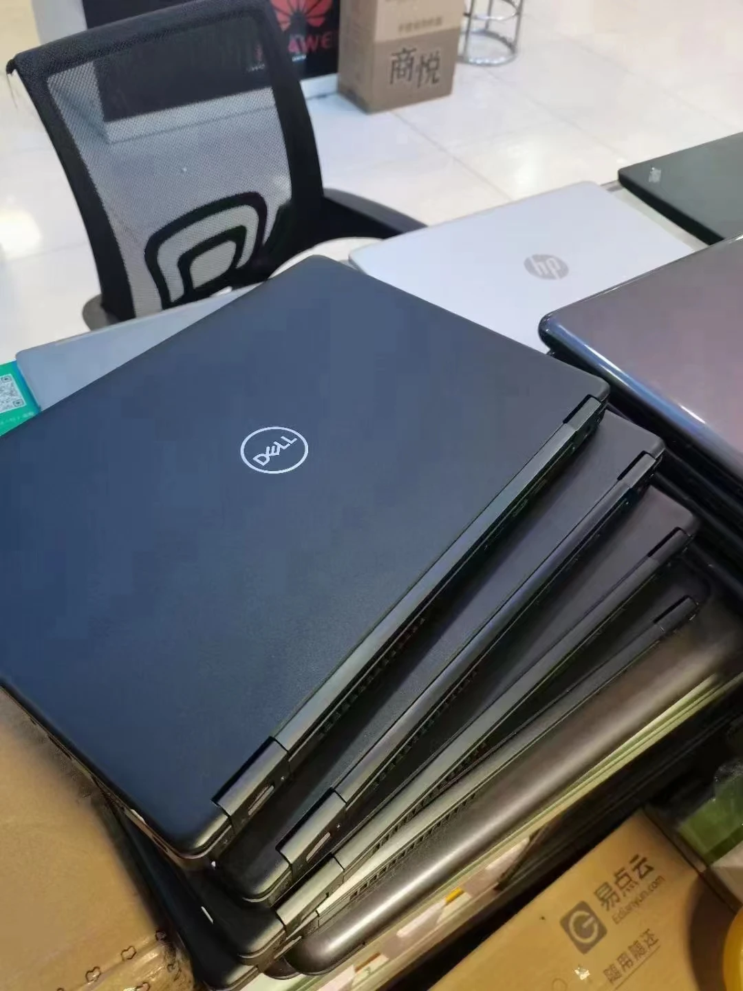 Wholesale price grade A+ A B 2017 13 inch retina dual core i5 used laptop for original macbooks pro second hand XT2 XQ2 XU2