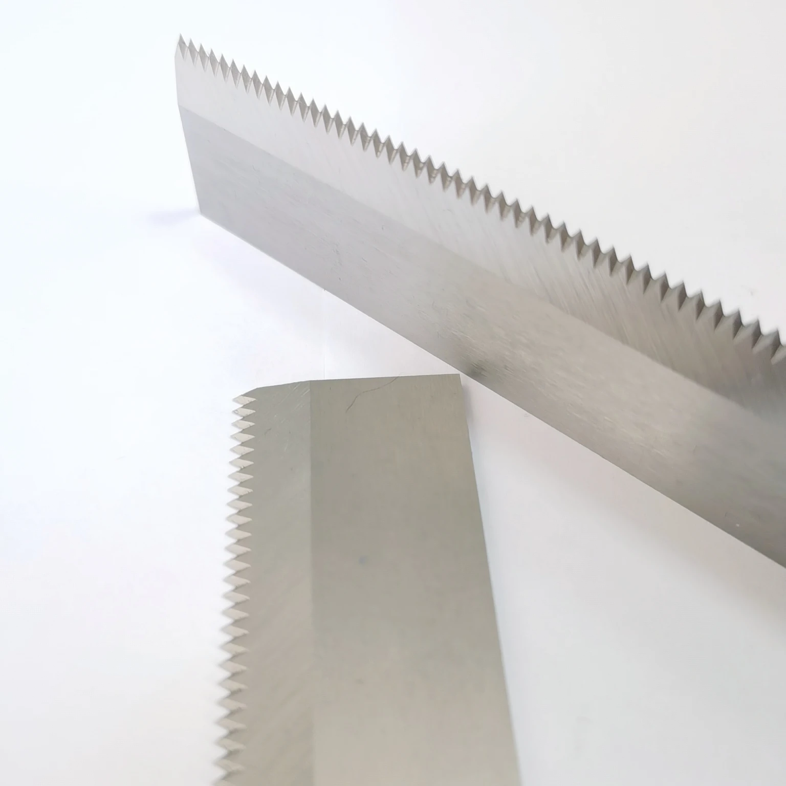 Food Industry Pillow Packing Machine Straight Serrated Plastic Film Cutting Blades For Packaging Machine