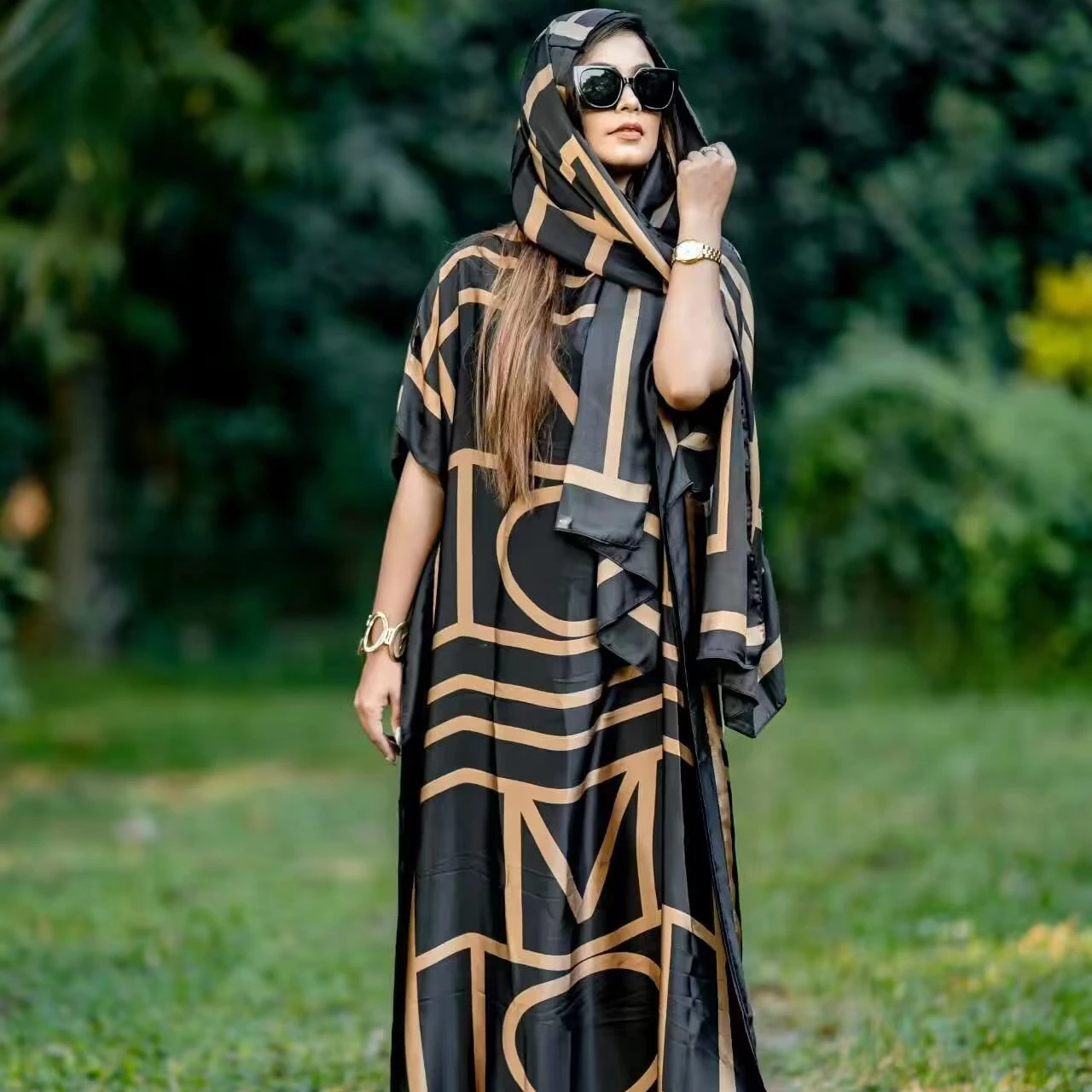 Manufacturer 2024 Ladies silk kaftan dresses free size brand printed muslim robe designer silk african dress for women clothing