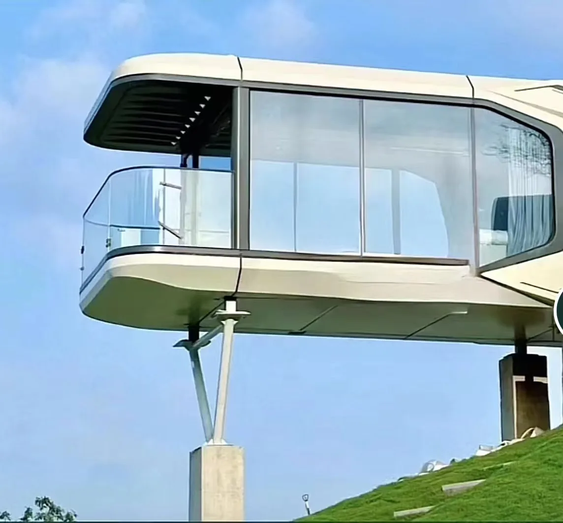 Green House Alternative Living Room Space Capsule with Steel Structure Kitchen Application Sandwich Panel Material