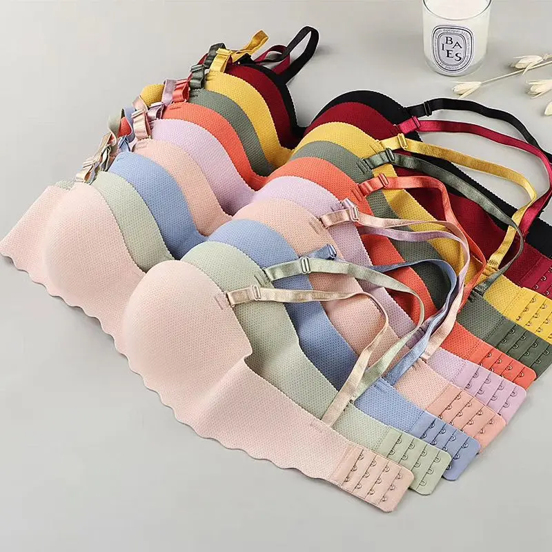 Small Breast Women Cheap Price Bra Solid Color Adjusted-straps Wireless Wholesale Hot Selling Bra Ladies