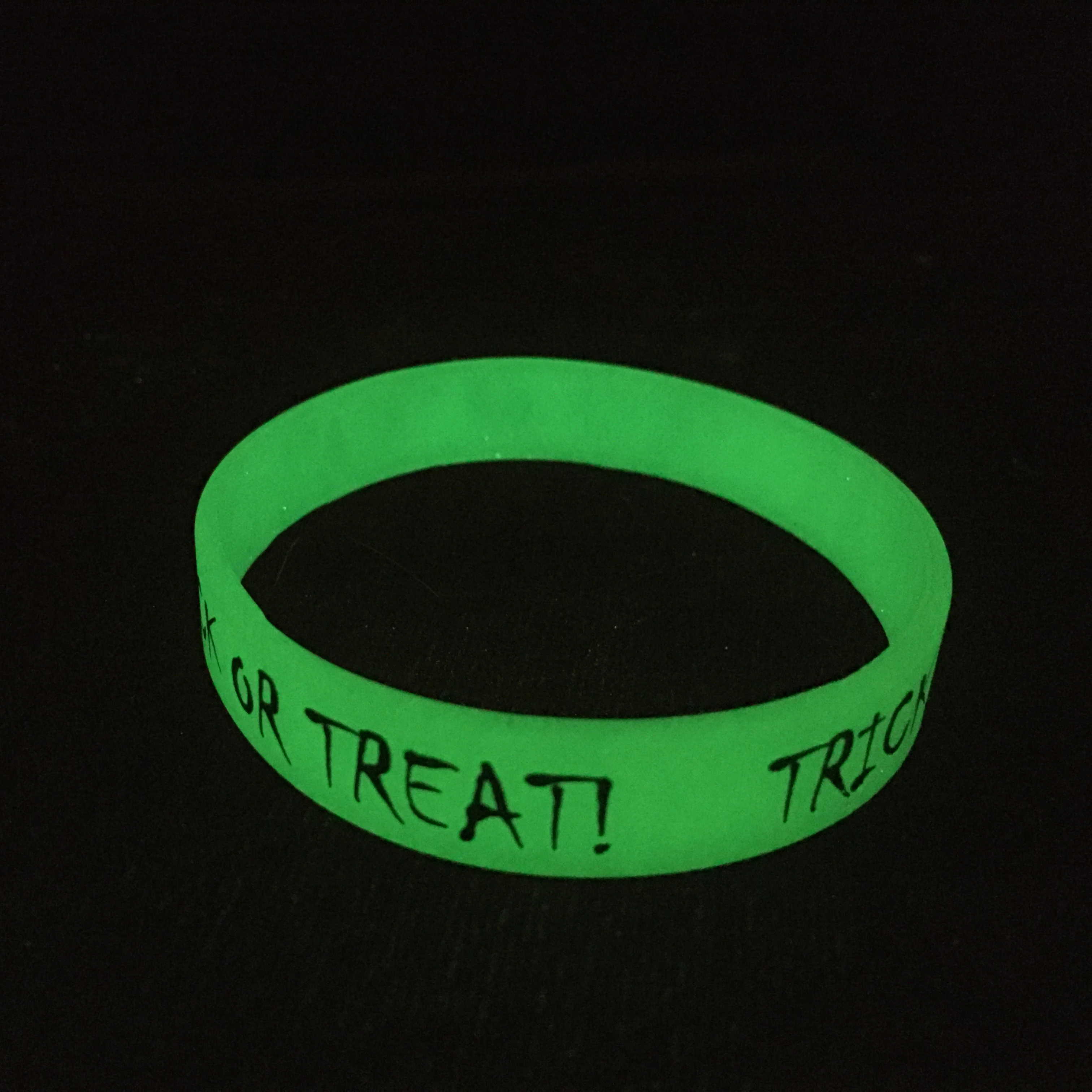 Co-branded hot sale luminous pigment multi-color plastic glasses toy special luminous powder