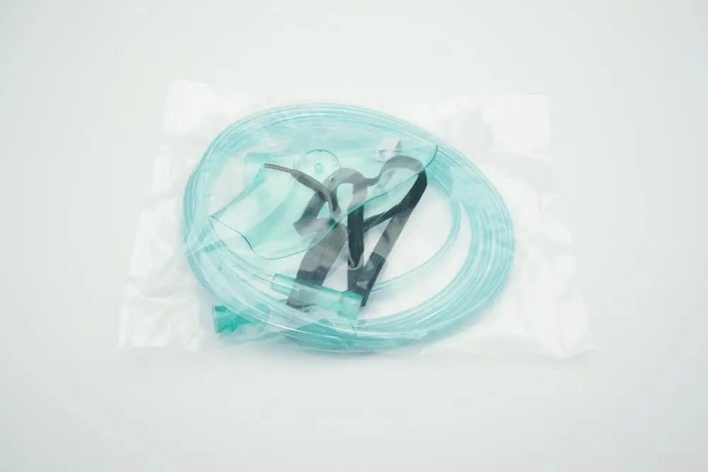 Factory price quality adult and child Disposable medical pvc oxygen face mask with oxygen