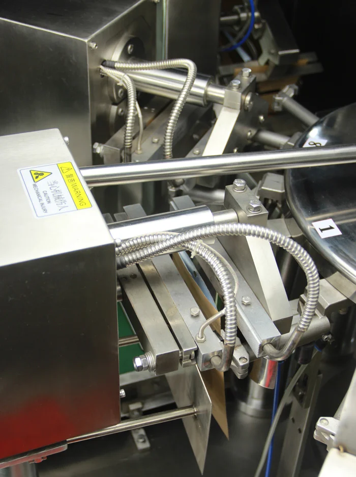 Fully Automatic Nitrogen Banana Potato Chips Packaging Machine For Corn Chip
