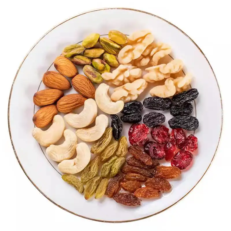 Nut Mix Traditional Flavor No Salt added Cashew Walnut Almond Packing Plastic Jar Healthy Nuts