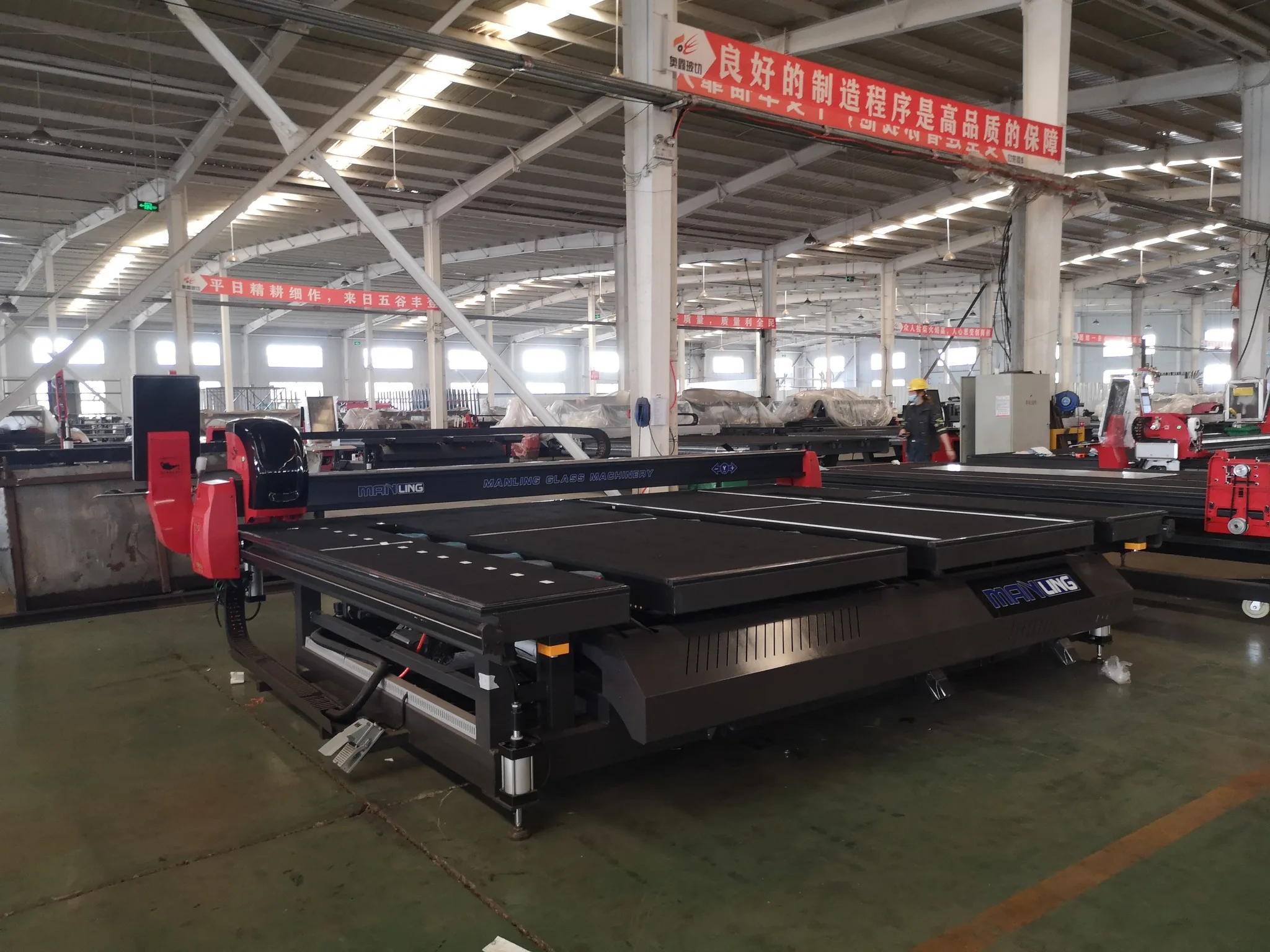 Manling CNC glass cutting machine mirror cutter automatic 360 degree movable glass processing machinery