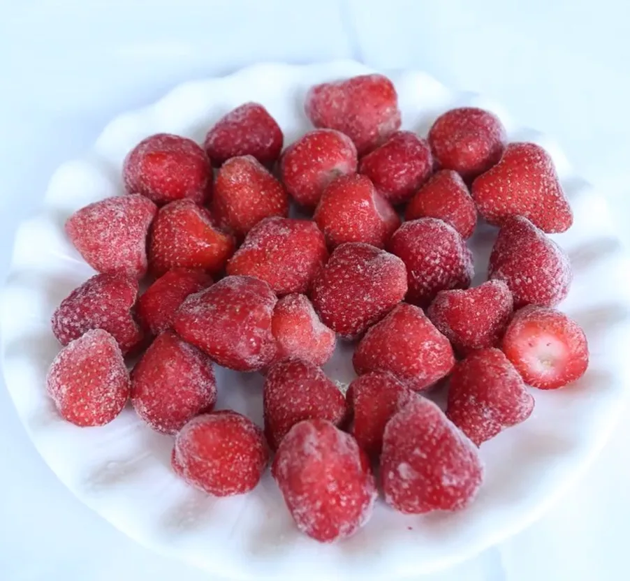  Красная внутри Органическая замороженная клубника