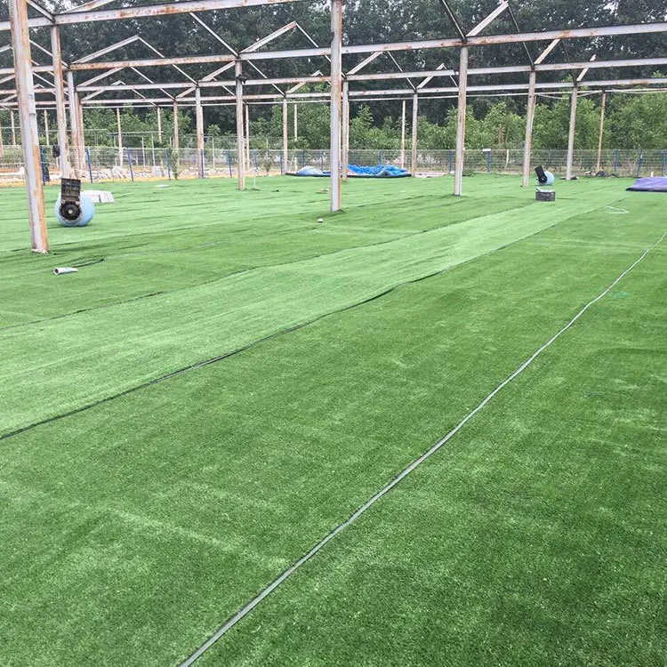 
2021 factory pe artificial 3.5*258 m grass synthetic green artificial football wall high quality landscaping artificial grass 