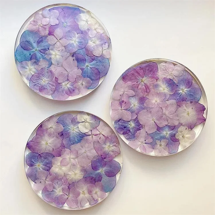 Hot Sell epoxy resin nature dried purple flower design round coaster for tea cups&water glass custom resin coaster