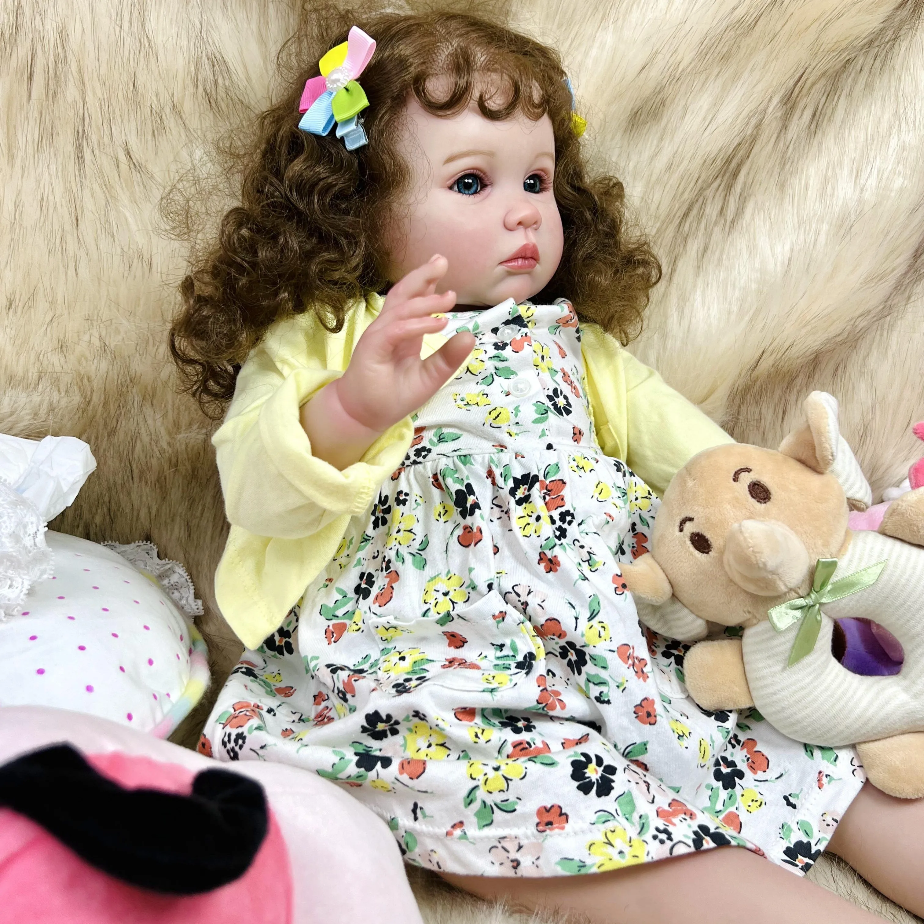 Wholesale 60cm Lifelike Painted Cute Reborn Baby Dolls Girl With a Curly Hair