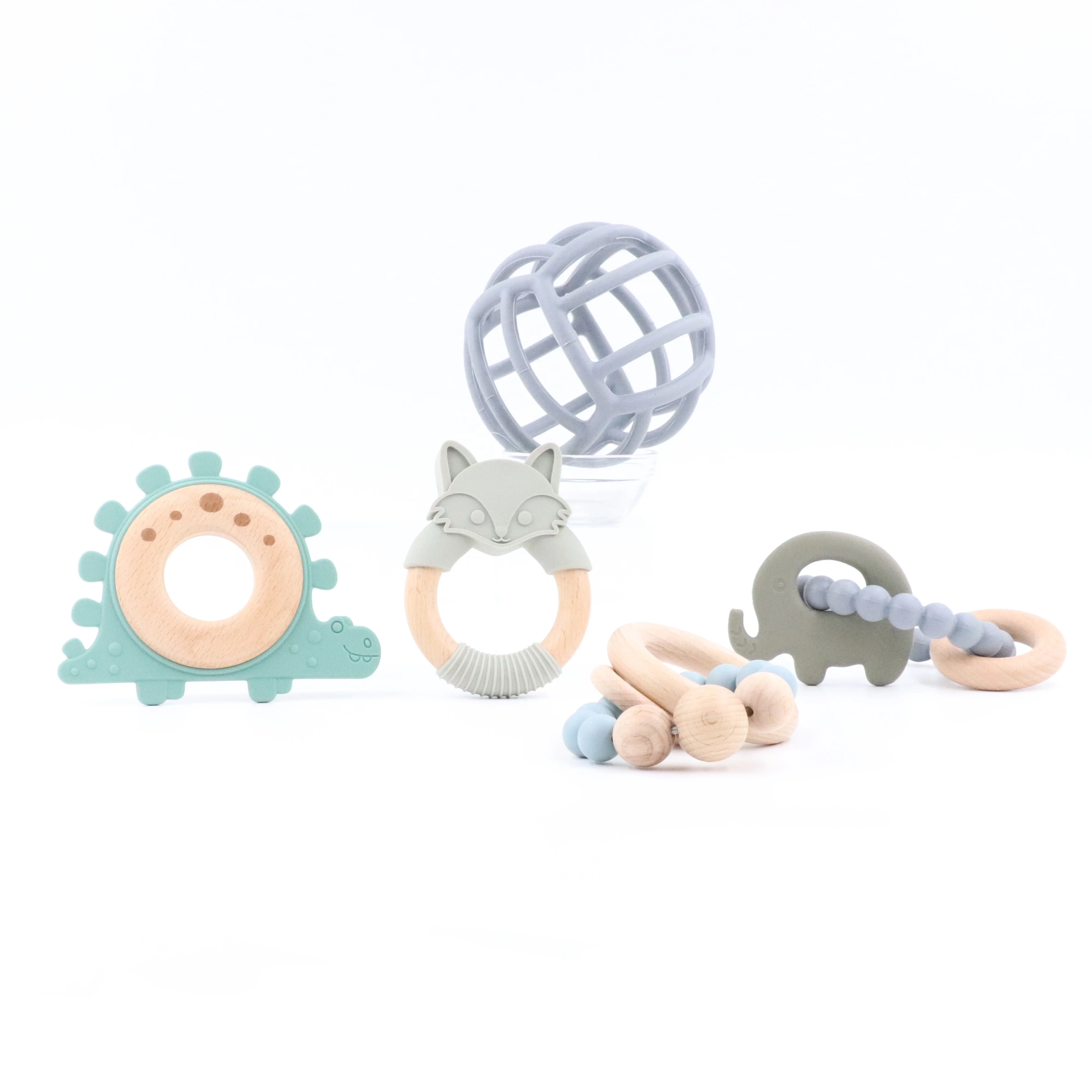 New Design Sensory Baby Teething Toys Crochet Rattle Soft Bpa Free Wood Baby Teether Ring Toy Gift Set