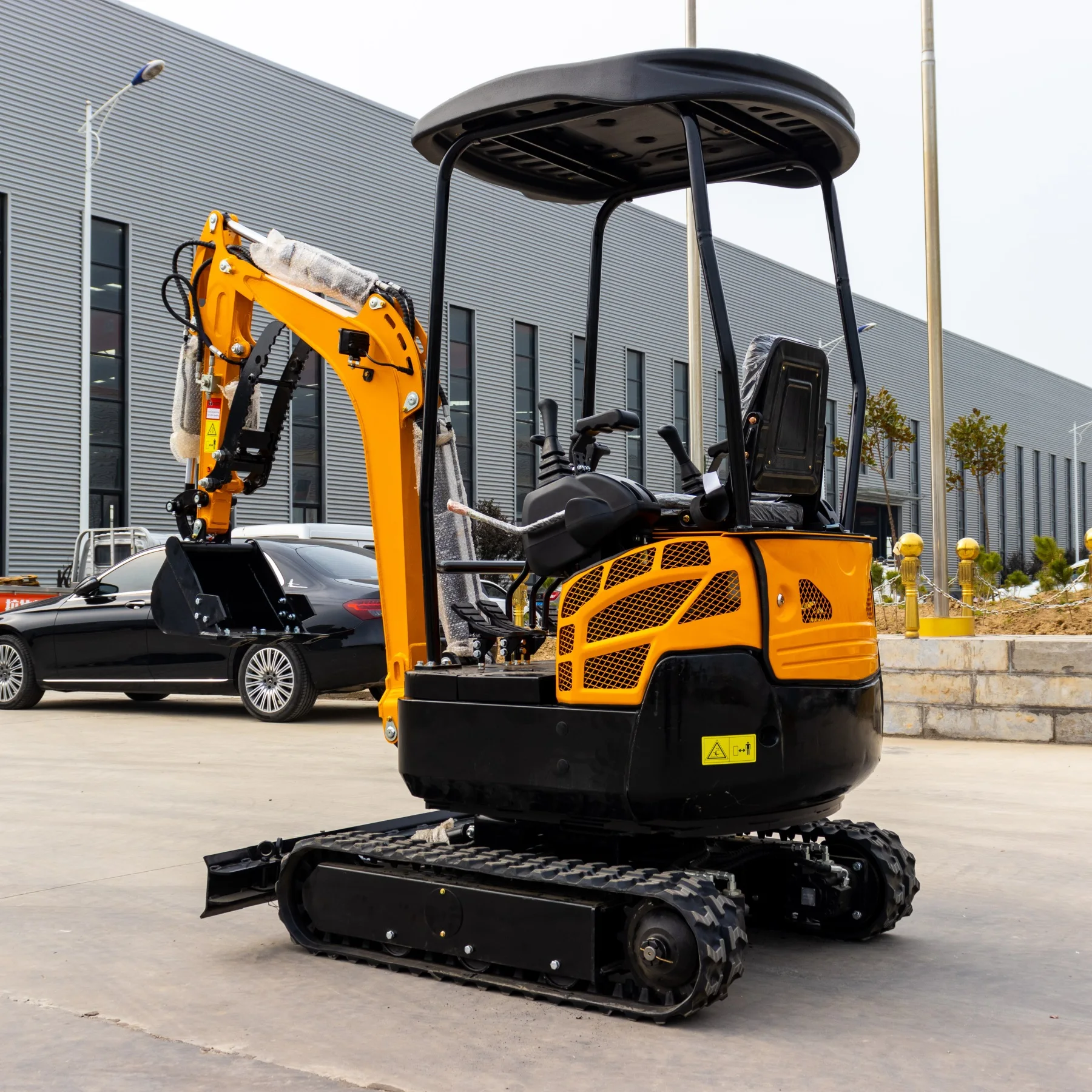 4 Ton Excavator DB40 Digger Hydraulic Small Crawler Bagger Mini Excavators Operating Weight 4000lbs Rubber L Track