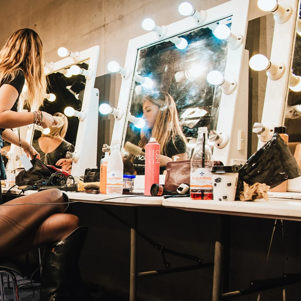 2021 hollywood mirror with bulb lights makeup mirror lighted hollywood vanity mirror